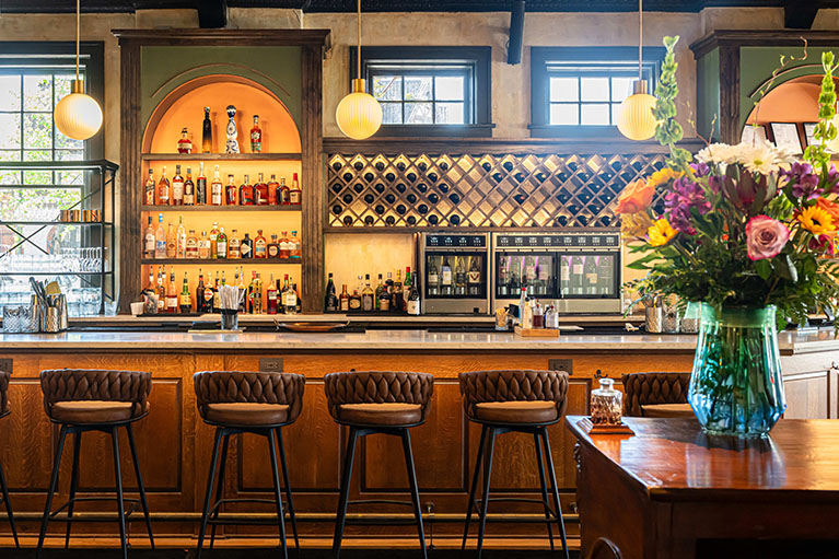 Gemelli 2 BiltmoreCrossing bar